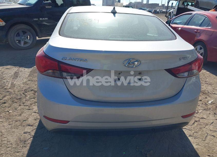 Photo 16 of 2015 Hyundai Elantra SE (VIN 5NPDH4AE4FH590159)