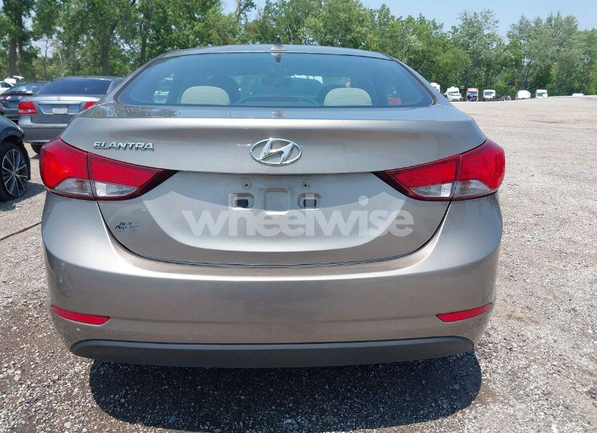 Photo 16 of 2015 Hyundai Elantra SE (VIN 5NPDH4AE4FH598584)