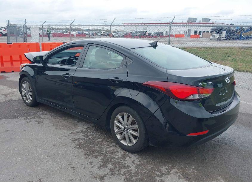 Photo 3 of 2015 Hyundai Elantra SE (VIN 5NPDH4AE4FH606408)