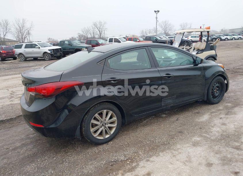 Photo 4 of 2015 Hyundai Elantra SE (VIN 5NPDH4AE4FH614914)