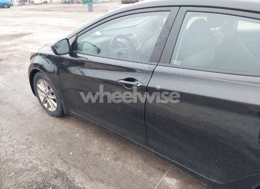 Photo 6 of 2015 Hyundai Elantra SE (VIN 5NPDH4AE4FH614914)