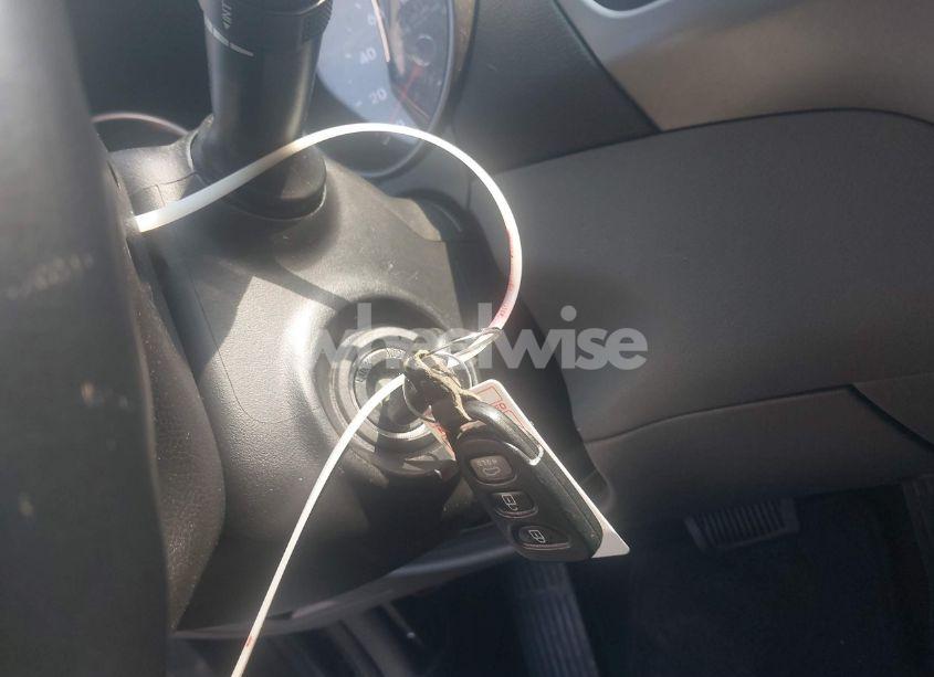 Photo 11 of 2015 Hyundai Elantra LIMITED (VIN 5NPDH4AE4FH620938)