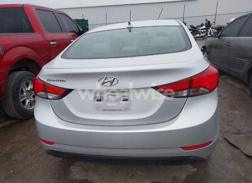 Photo 16 of 2015 Hyundai Elantra SE (VIN 5NPDH4AE4FH623175)
