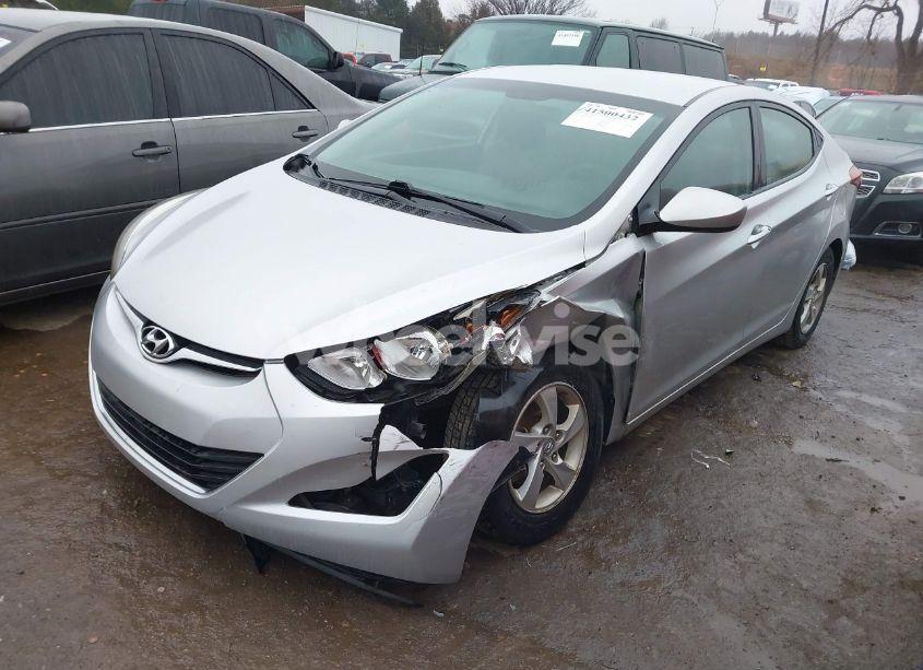 Photo 2 of 2015 Hyundai Elantra SE (VIN 5NPDH4AE4FH623175)