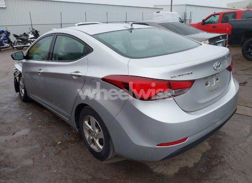 Photo 3 of 2015 Hyundai Elantra SE (VIN 5NPDH4AE4FH623175)