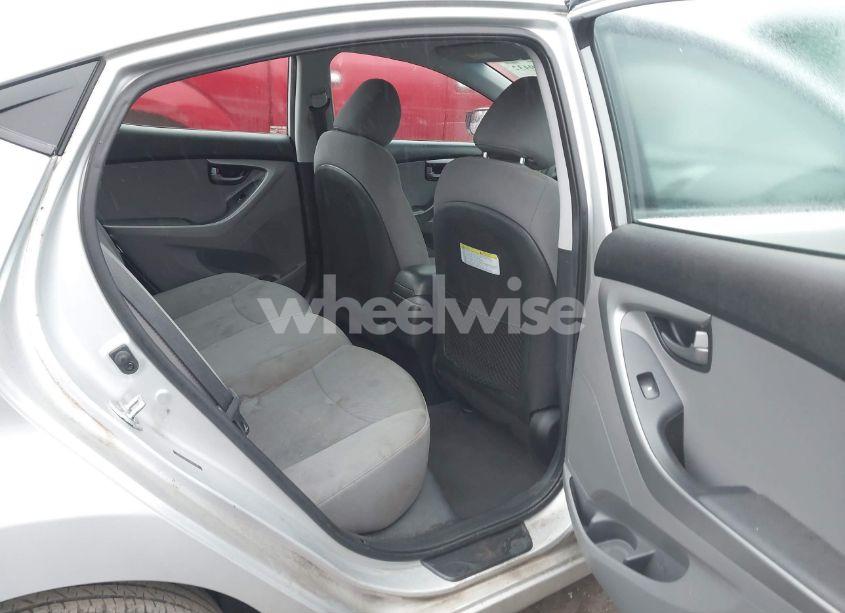 Photo 8 of 2015 Hyundai Elantra SE (VIN 5NPDH4AE4FH623175)