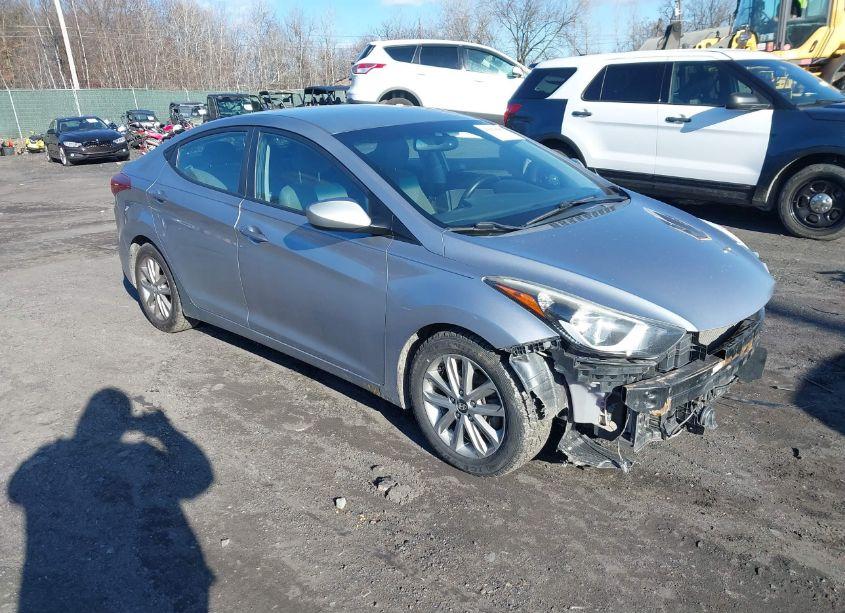 2015 Hyundai Elantra SE (VIN 5NPDH4AE4FH623628) main photo