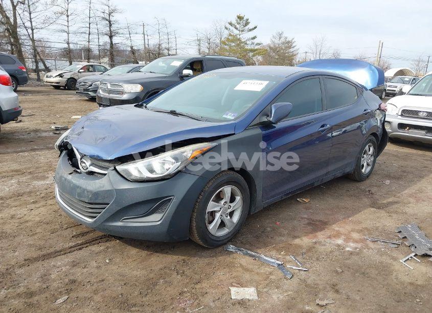 Photo 2 of 2015 Hyundai Elantra SE (VIN 5NPDH4AE4FH632992)