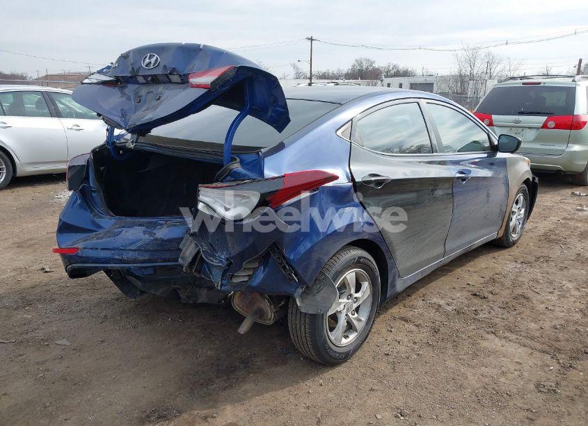 Photo 4 of 2015 Hyundai Elantra SE (VIN 5NPDH4AE4FH632992)