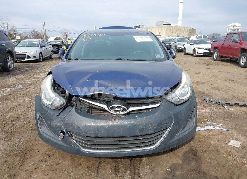 Photo 6 of 2015 Hyundai Elantra SE (VIN 5NPDH4AE4FH632992)