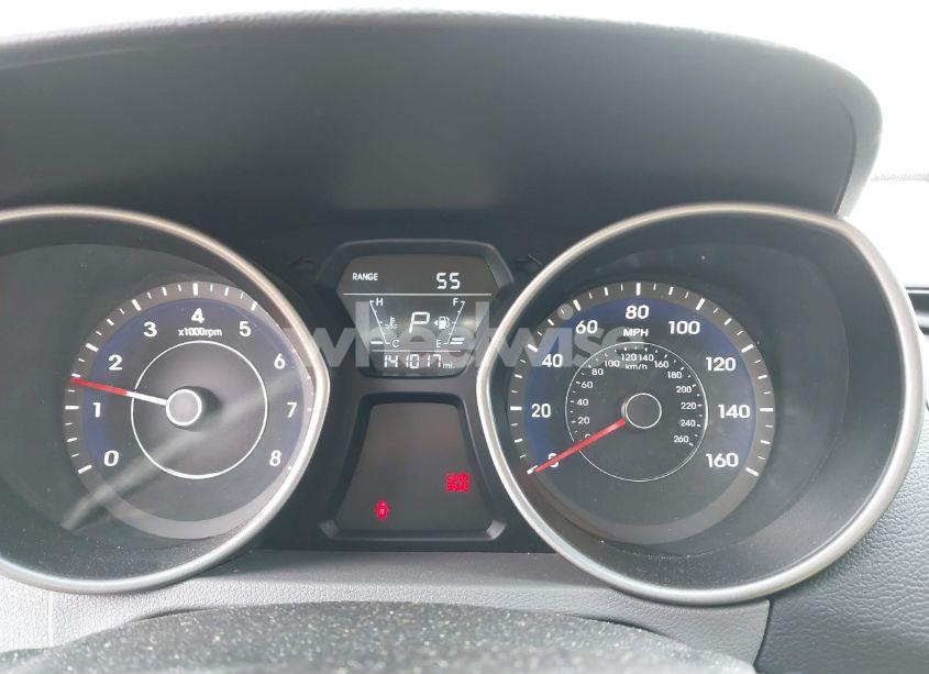 Photo 7 of 2015 Hyundai Elantra SE (VIN 5NPDH4AE4FH632992)