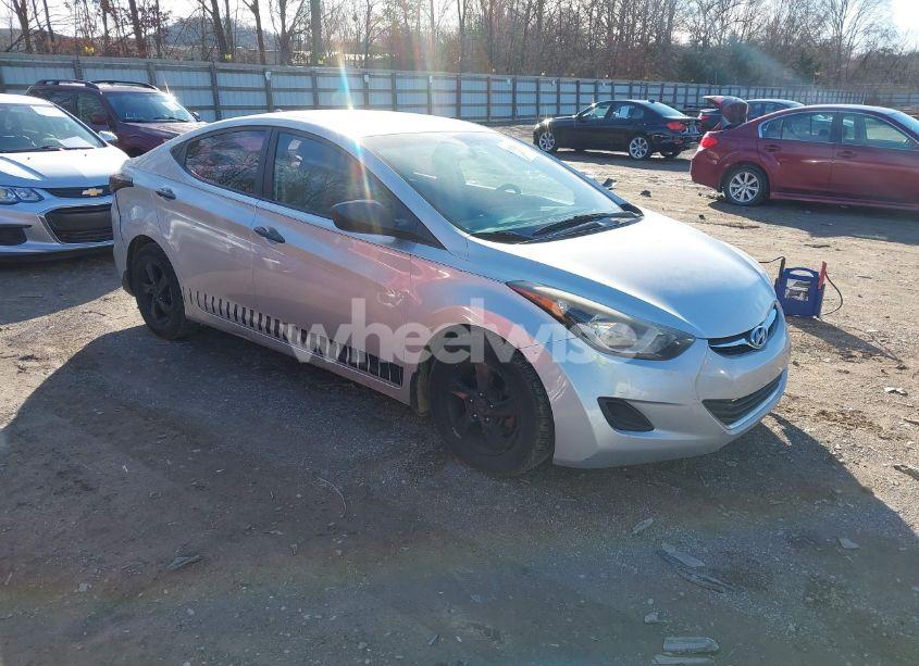2015 Hyundai Elantra SE (VIN 5NPDH4AE4FH641837) main photo