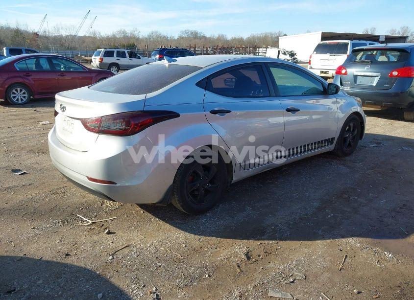 Photo 4 of 2015 Hyundai Elantra SE (VIN 5NPDH4AE4FH641837)