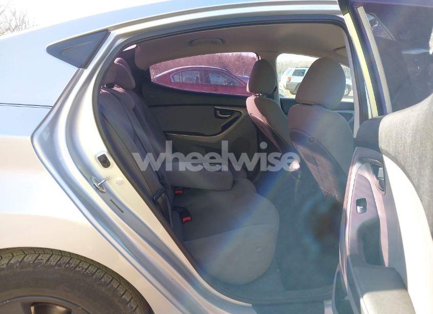 Photo 8 of 2015 Hyundai Elantra SE (VIN 5NPDH4AE4FH641837)