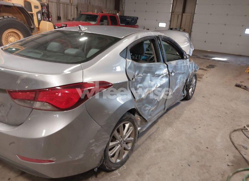 Photo 6 of 2016 Hyundai Elantra SE (VIN 5NPDH4AE4GH654850)