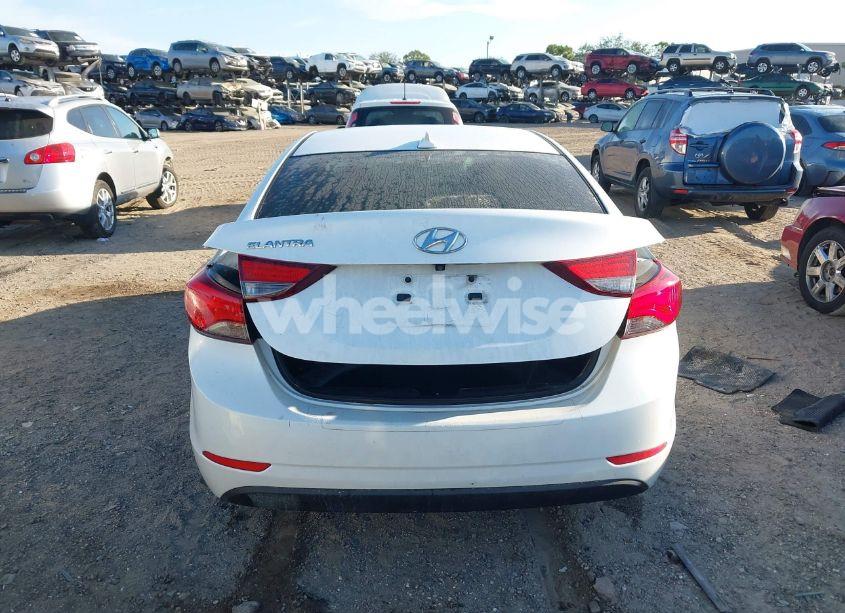 Photo 15 of 2016 Hyundai Elantra SE (VIN 5NPDH4AE4GH656369)