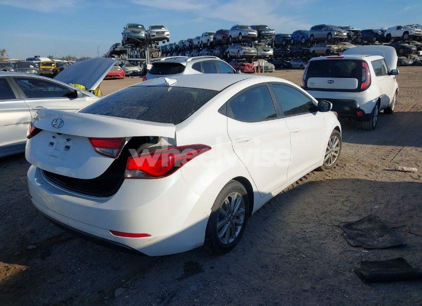 Photo 4 of 2016 Hyundai Elantra SE (VIN 5NPDH4AE4GH656369)