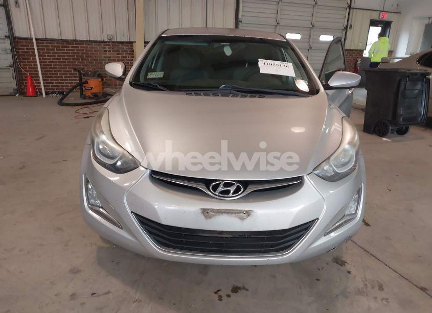 Photo 11 of 2016 Hyundai Elantra SE (VIN 5NPDH4AE4GH657375)