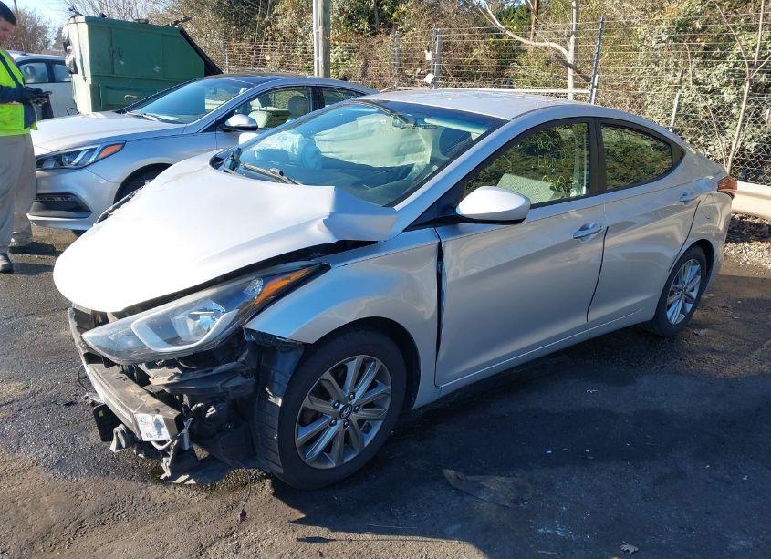Photo 2 of 2016 Hyundai Elantra SE (VIN 5NPDH4AE4GH660616)