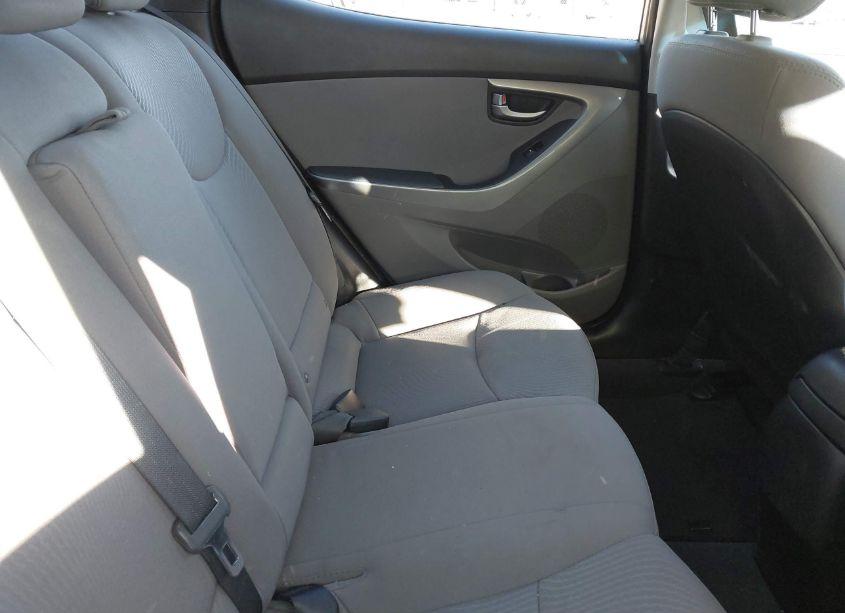 Photo 8 of 2016 Hyundai Elantra SE (VIN 5NPDH4AE4GH660616)