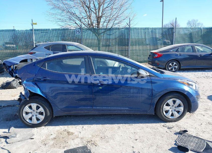 Photo 13 of 2016 Hyundai Elantra SE (VIN 5NPDH4AE4GH664052)