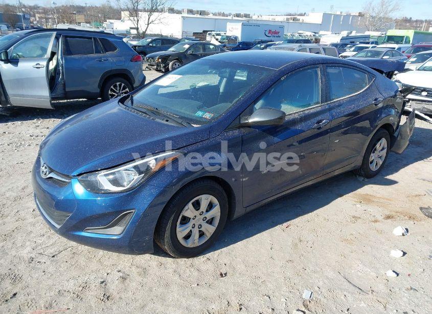Photo 2 of 2016 Hyundai Elantra SE (VIN 5NPDH4AE4GH664052)