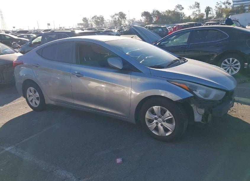 Photo 14 of 2016 Hyundai Elantra SE (VIN 5NPDH4AE4GH678100)