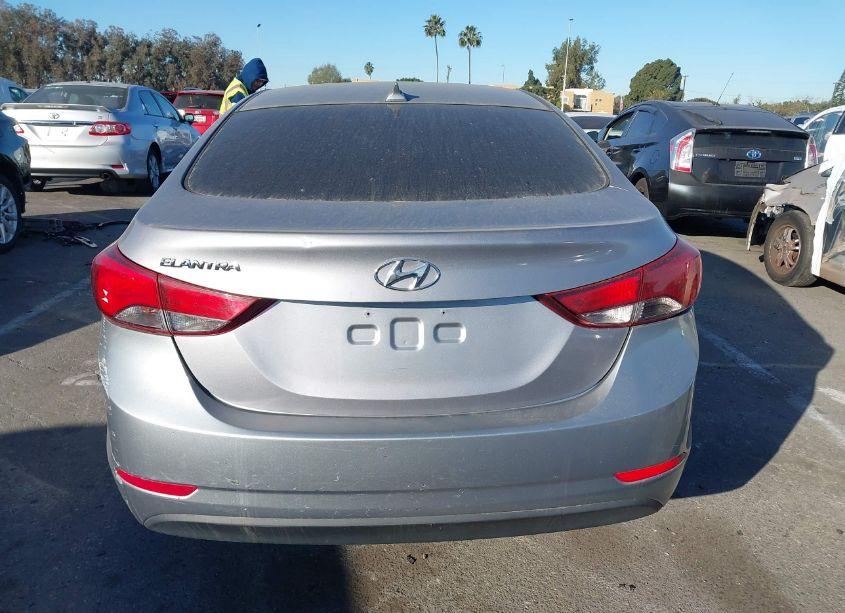 Photo 17 of 2016 Hyundai Elantra SE (VIN 5NPDH4AE4GH678100)