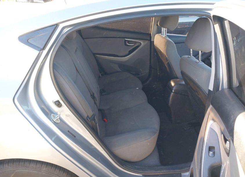 Photo 8 of 2016 Hyundai Elantra SE (VIN 5NPDH4AE4GH678100)