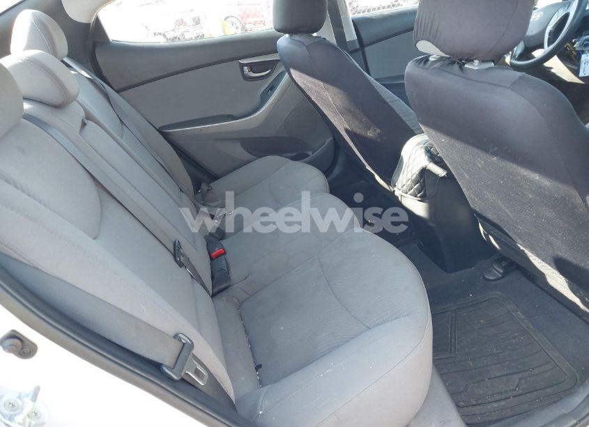 Photo 8 of 2016 Hyundai Elantra SE (VIN 5NPDH4AE4GH680199)