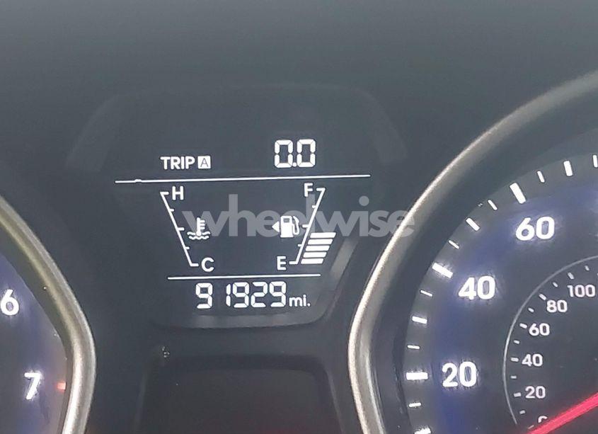 Photo 16 of 2016 Hyundai Elantra SE (VIN 5NPDH4AE4GH680204)