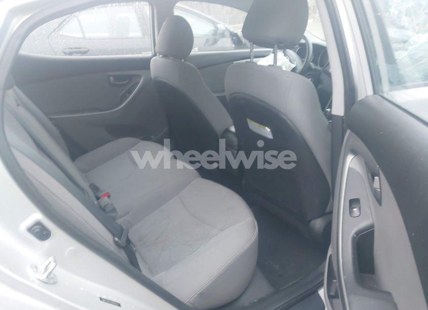 Photo 8 of 2016 Hyundai Elantra SE (VIN 5NPDH4AE4GH680204)