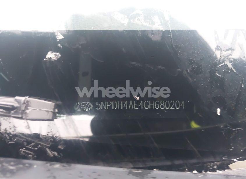 Photo 9 of 2016 Hyundai Elantra SE (VIN 5NPDH4AE4GH680204)