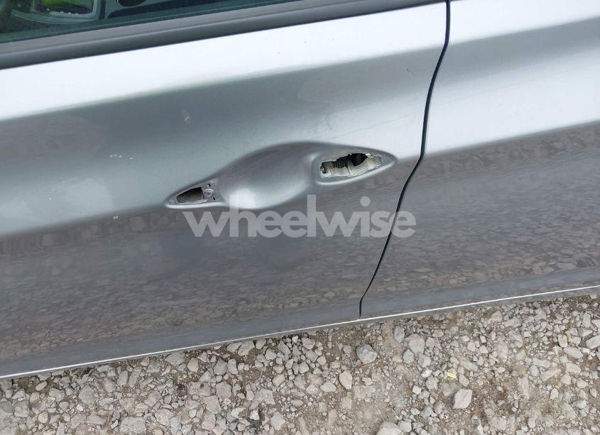 Photo 6 of 2016 Hyundai Elantra SE (VIN 5NPDH4AE4GH695950)