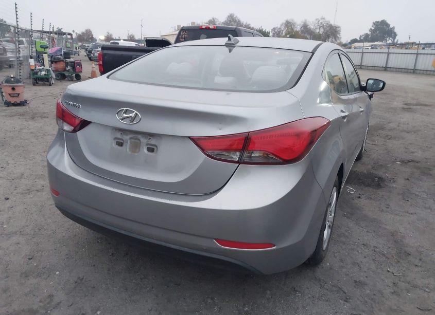 Photo 4 of 2016 Hyundai Elantra SE (VIN 5NPDH4AE4GH697018)