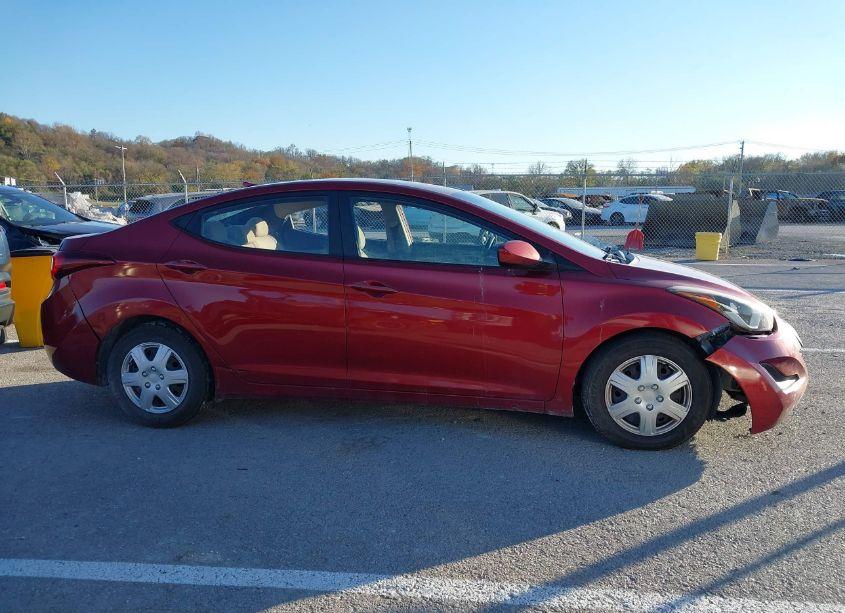 Photo 12 of 2016 Hyundai Elantra SE (VIN 5NPDH4AE4GH714285)