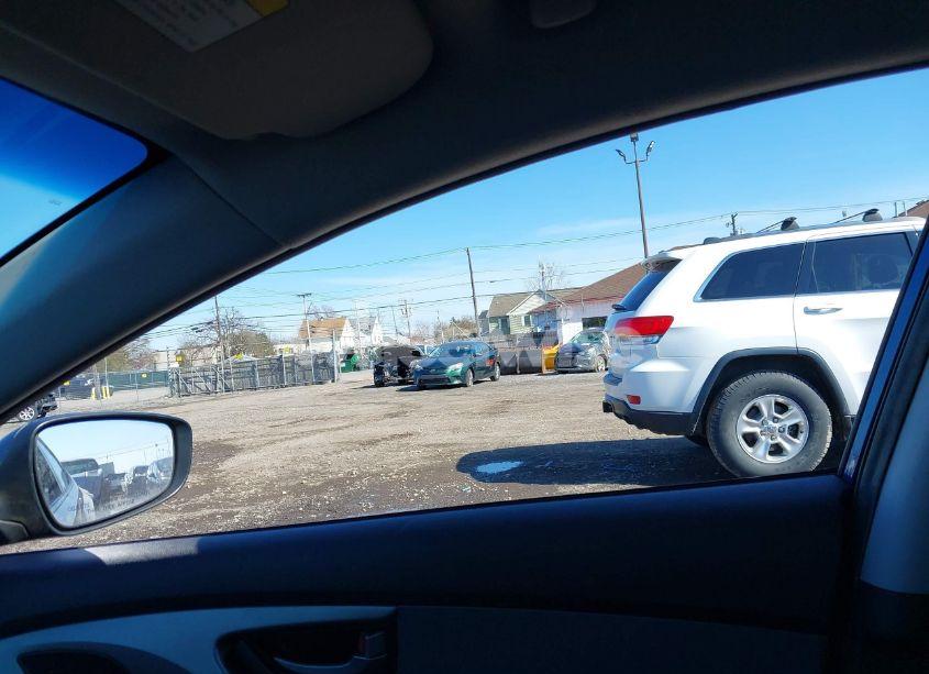 Photo 6 of 2016 Hyundai Elantra SE (VIN 5NPDH4AE4GH715839)