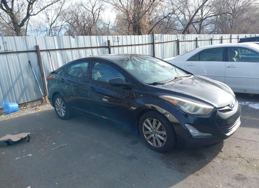 2016 Hyundai Elantra SE (VIN 5NPDH4AE4GH718255) main photo