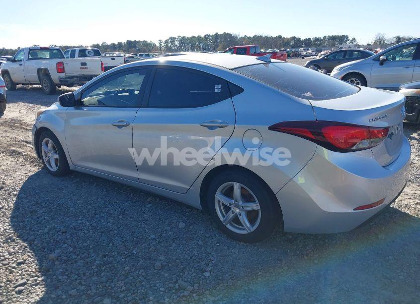 Photo 3 of 2016 Hyundai Elantra SE (VIN 5NPDH4AE4GH720720)