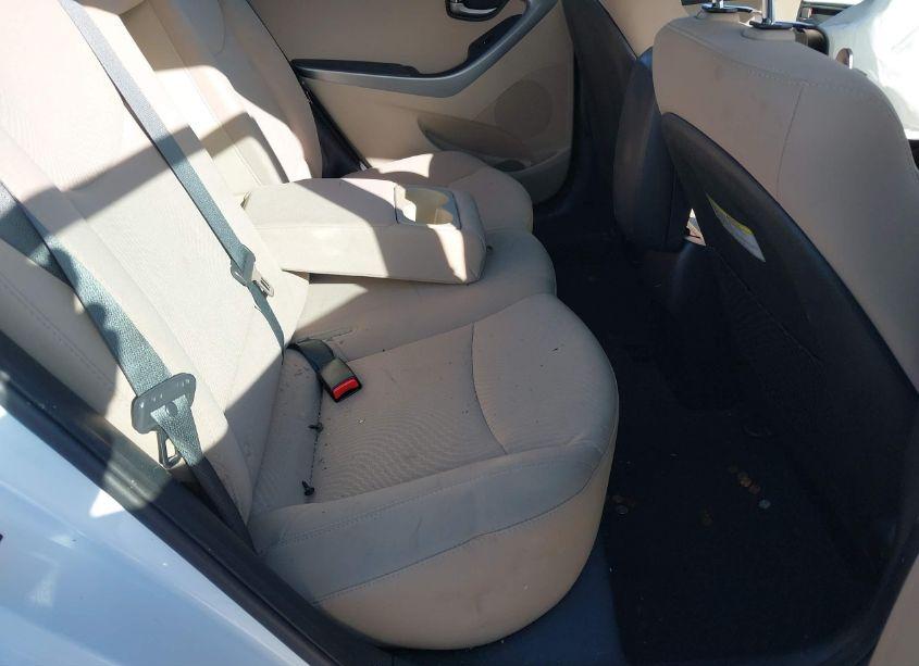 Photo 8 of 2016 Hyundai Elantra SE (VIN 5NPDH4AE4GH722452)