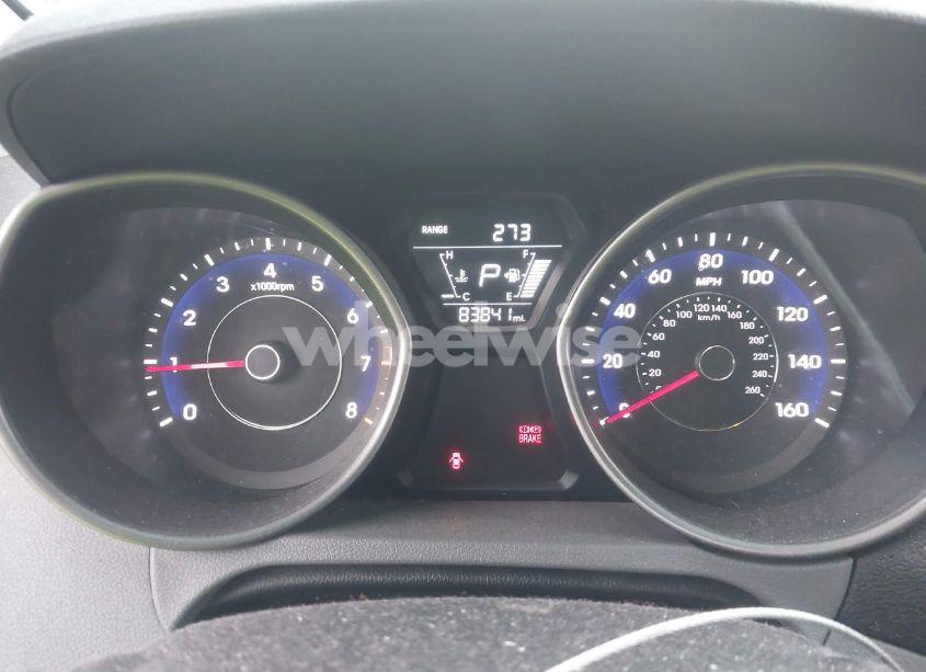 Photo 7 of 2016 Hyundai Elantra SE (VIN 5NPDH4AE4GH728669)