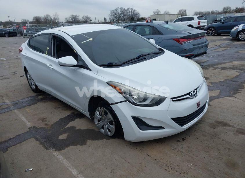 2016 Hyundai Elantra SE (VIN 5NPDH4AE4GH729997) main photo