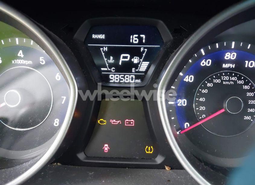 Photo 15 of 2016 Hyundai Elantra SE (VIN 5NPDH4AE4GH729997)