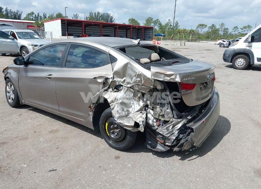 Photo 21 of 2016 Hyundai Elantra SE (VIN 5NPDH4AE4GH730907)