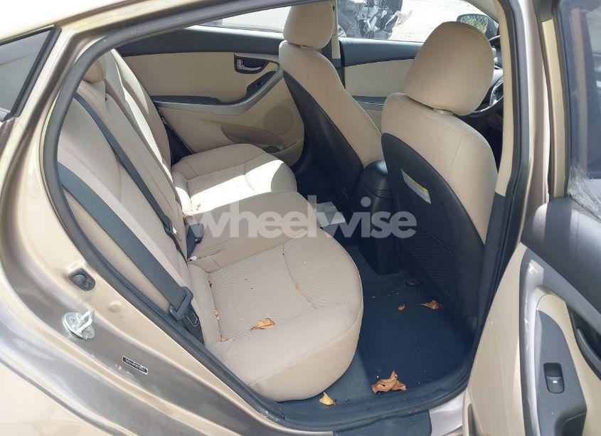 Photo 8 of 2016 Hyundai Elantra SE (VIN 5NPDH4AE4GH730907)