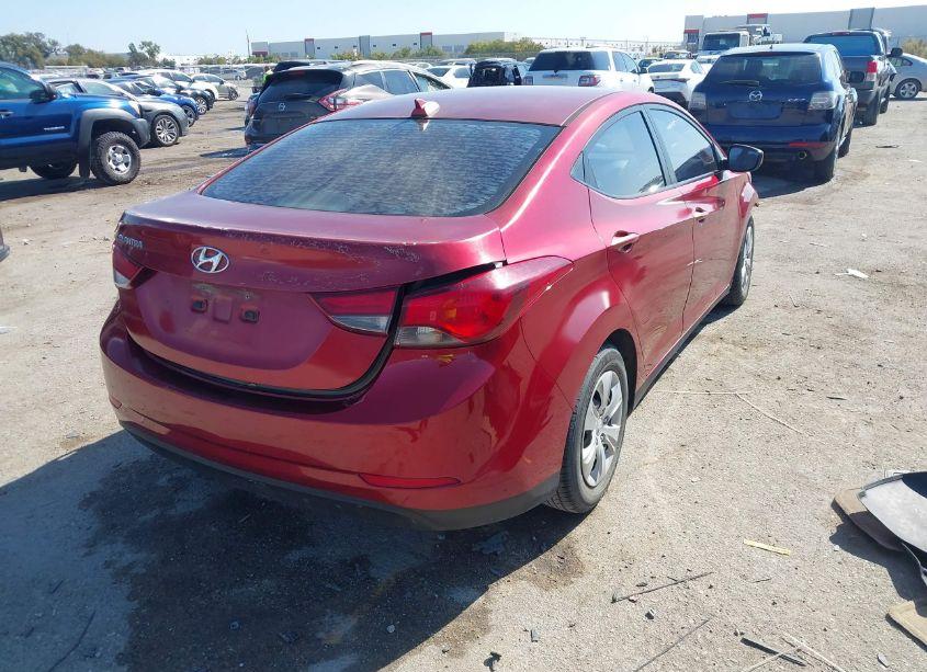 Photo 4 of 2016 Hyundai Elantra SE (VIN 5NPDH4AE4GH742135)