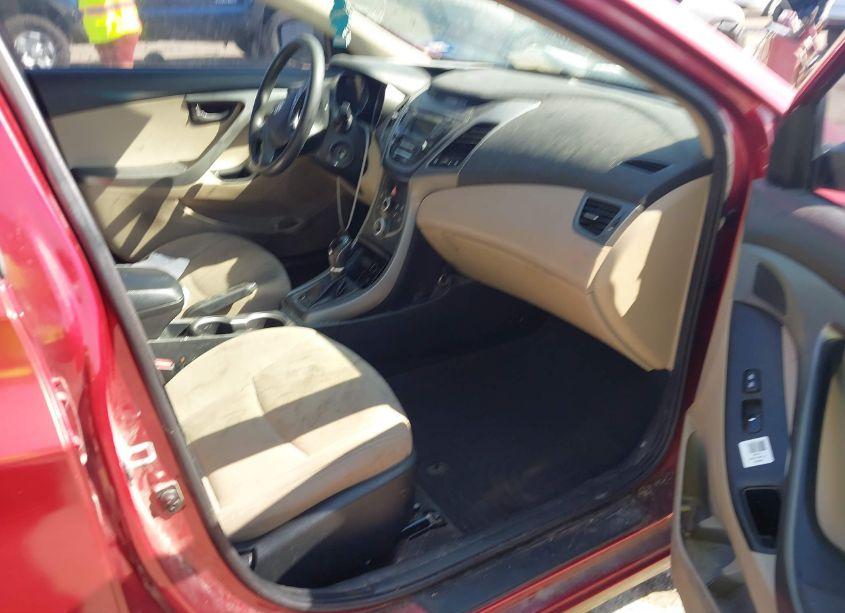 Photo 5 of 2016 Hyundai Elantra SE (VIN 5NPDH4AE4GH742135)