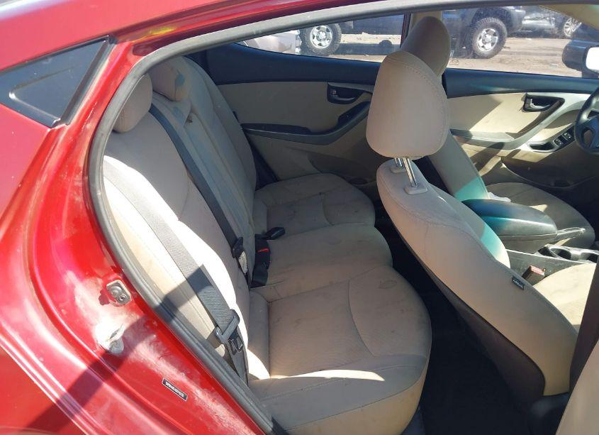 Photo 8 of 2016 Hyundai Elantra SE (VIN 5NPDH4AE4GH742135)