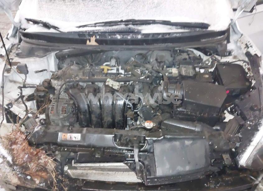 Photo 10 of 2016 Hyundai Elantra SE (VIN 5NPDH4AE4GH745813)