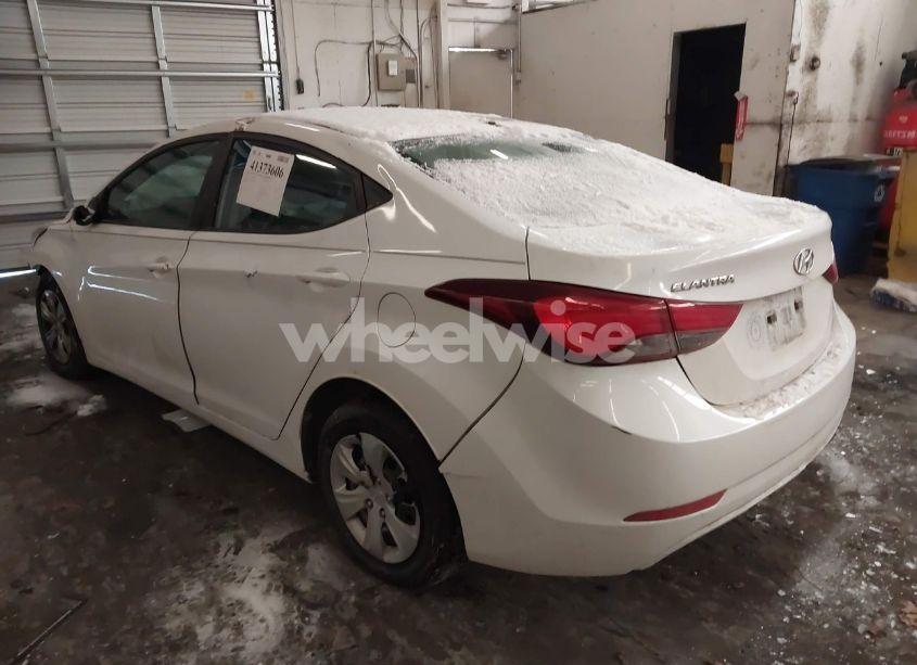 Photo 3 of 2016 Hyundai Elantra SE (VIN 5NPDH4AE4GH745813)